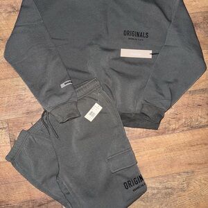 Originals Gray Sweatshirt and Joggers Set